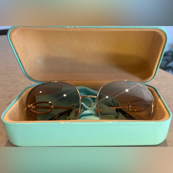 Tiffany Sunglasses - Picture 5 of 5
